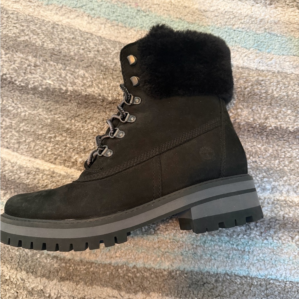 Timberland Black Winter Boots for Women - Picture 4 of 4
